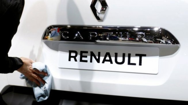 Съдии във Франция разследват Renault за манипулации на вредните емисии