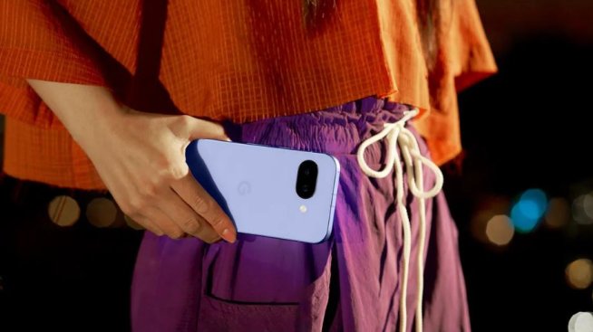 Google се впуска в битка с по-евтиния iPhone 6e, въоръжена с новия Pixel 9