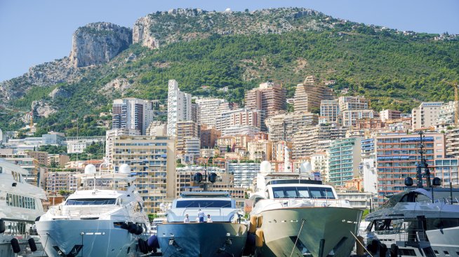 Жилищният пазар в Монако - история за два града