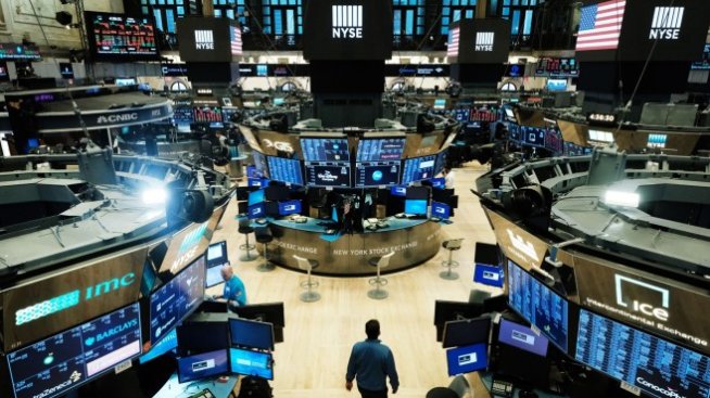Оптимизмът на Wall Street донесе на Dow ръст от над 700 пункта