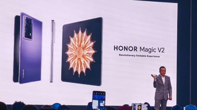 Honor се впуска в по-сериозна битка с Apple и Samsung на пазара на сгъваеми смартфони