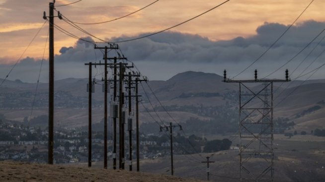 Как електроенергийният пазар в Калифорния потъна в мрак?