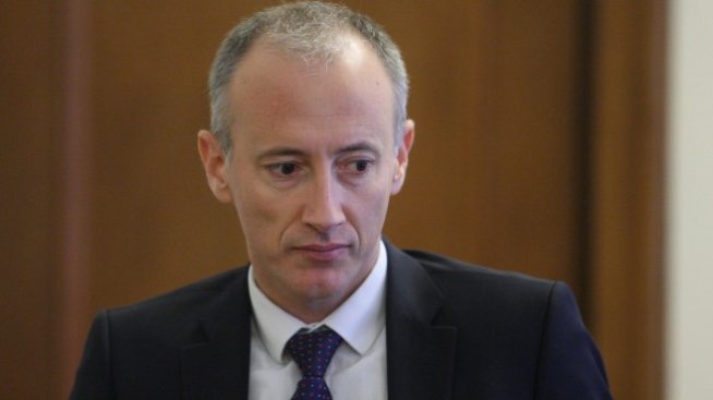 Предлагат нови дати за матурите за 7 и 12 клас