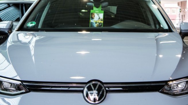 За шест месеца Volkswagen спечели повече, отколкото за цялата 2020 г.