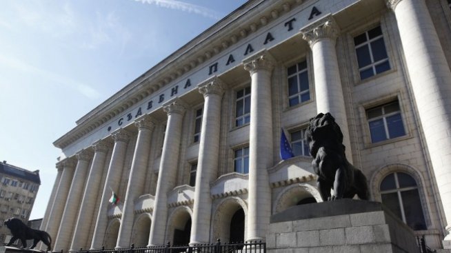 Обвиниха шефа на столичната Здравна каса за натиск върху служители*