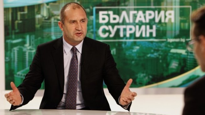 Румен Радев потвърди поканата към Владимир Путин да посети България през 2018 г.