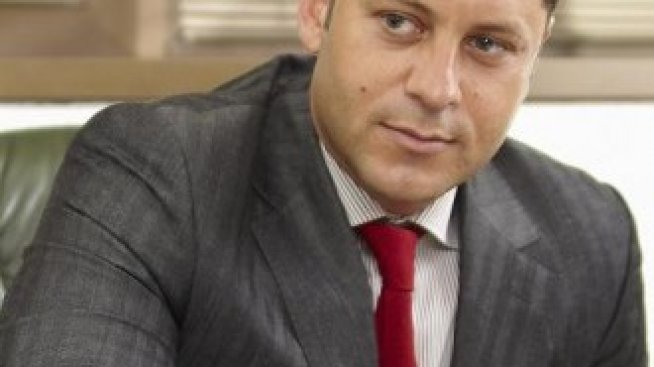 Прокуратурата проверява Александър Манолев, той подава оставка* 