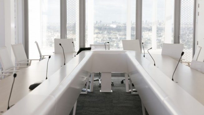 Корпоративните шефове в САЩ не споделят COVID-болката със служителите си