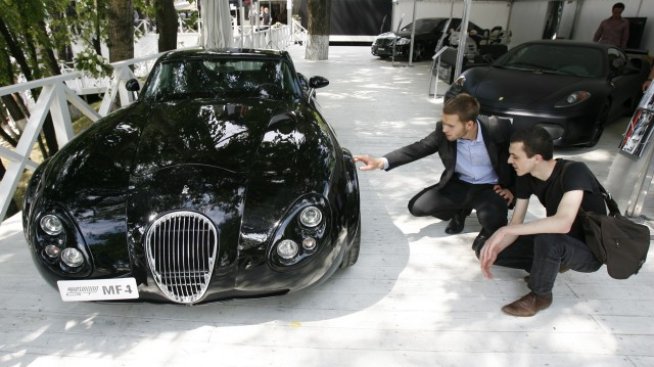 Wiesmann спря производството