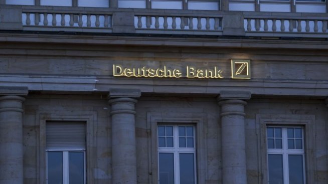 Deutsche Bank обяви края на отрицателните лихвени проценти за частни клиенти