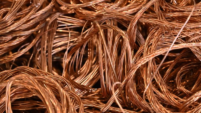 Стратегическите богатства на България: мед, барит, волфрам, манган