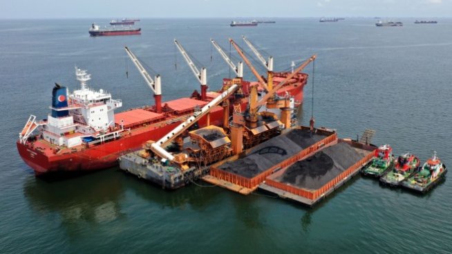 Доставките на въглища от Индонезия за Китай достигат рекордно високи обеми