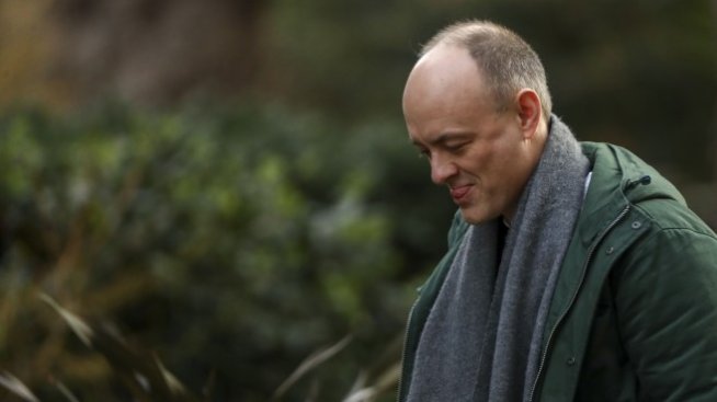 Британската политическа криза се задълбочава 