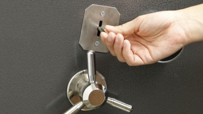 Цецка Цачева: България е единствената страна в ЕС с вечни длъжници