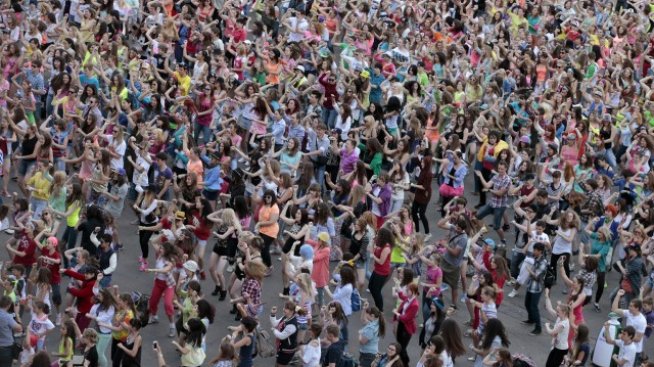 Gangnam Style надмина 2 млрд. гледания в YouTube