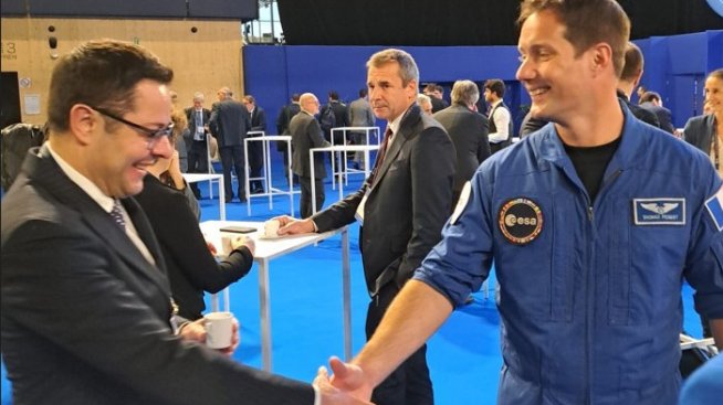 България ще търси партньори за космическите технологии, свързани с CubeSats