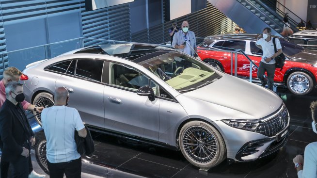 Mercedes удвоява капацитета на германски завод, произвеждащ електрически двигатели