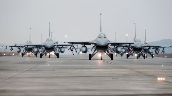 Парламентът даде зелена светлина за купуването на още осем самолета F-16