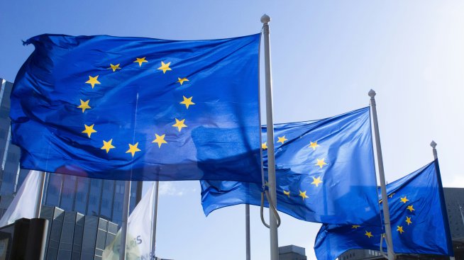 Неочаквани митнически такси върху онлайн пратките в ЕС предизвикаха призиви за нови мерки