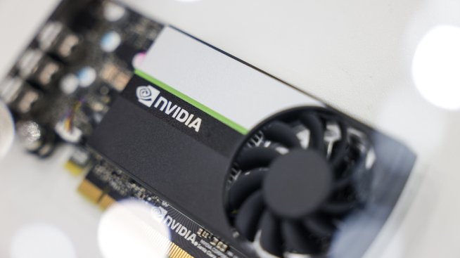 Nvidia диша във врата на Amazon по пазарна капитализация