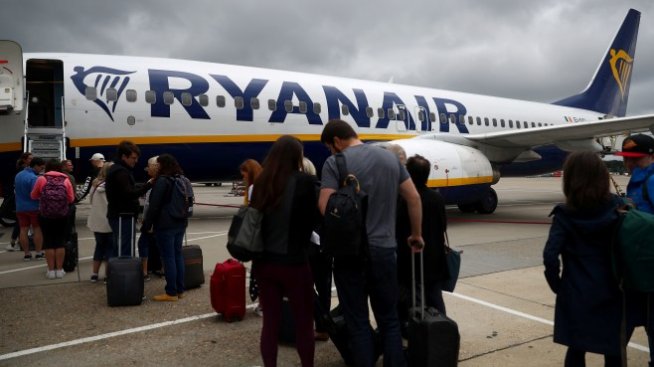 Ценовата война срина печалбата на Ryanair с една пета 