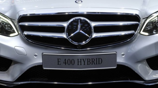 Mercedes ще продължи развитието на хибридната си гама