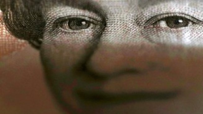 Паундът достигна най-високите си стойности от 2017 г. след победата на Джонсън