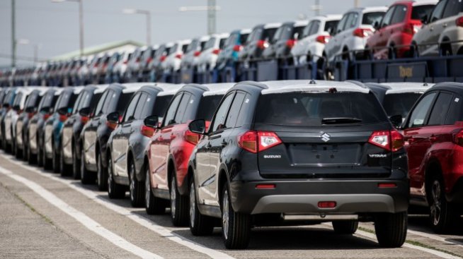 Британският автомобилен пазар се възстановява през март