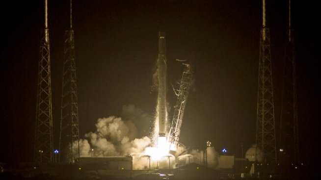 Google прави инвестиция от близо 1 млрд. долара в SpaceX?