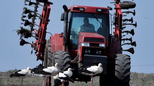 Фермерите ще получават отстъпката от акциза върху газьола в парични средства