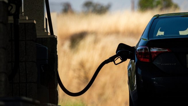 Лятното търсене на бензин у нас започна още през май