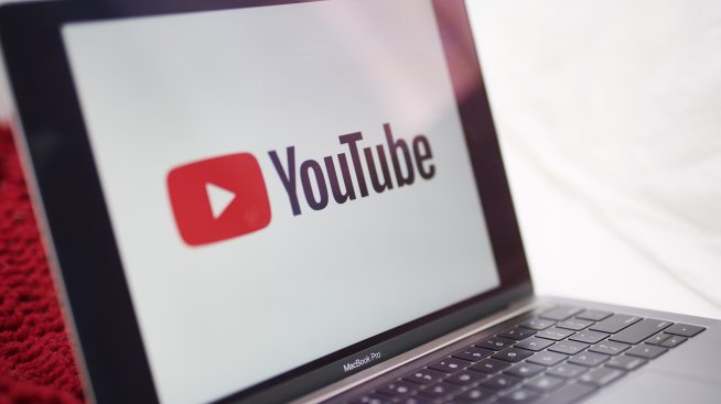 Walt Disney заведе дело, за да спре трансфера на свой директор в YouTube