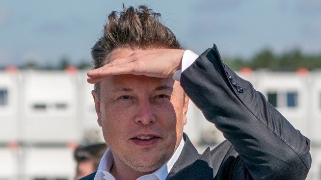 Инвеститори подкрепят Илон Мъск със 7,1 млрд. долара за придобиването на Twitter