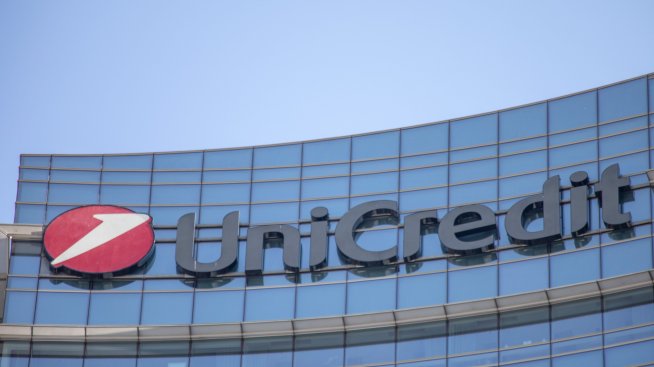 Unicredit проявява интерес към придобивания и в Германия
