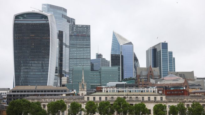Големите офис сгради в Лондон се оказват почти непродаваеми