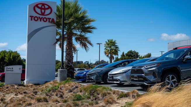 Продажбите на Toyota достигат исторически връх за октомври
