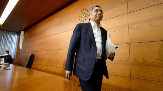 Ветровете на промяната няма скоро да достигнат ЯЦБ