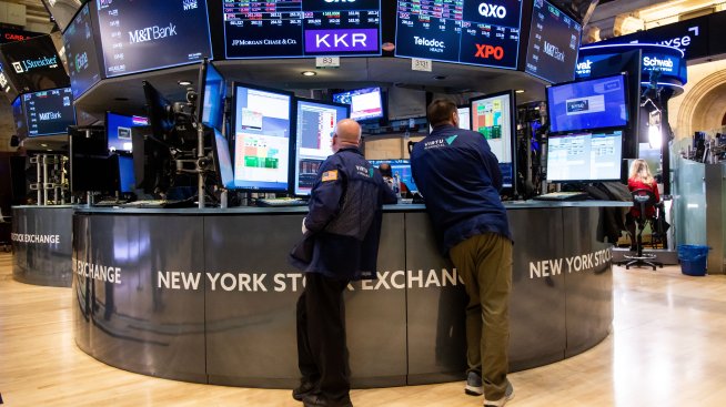 Wall Street започва сесията със спад въпреки оптимизма около новите отчети*