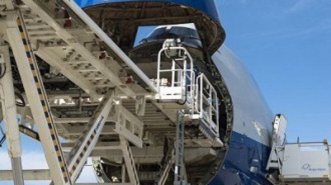 Нов тип карго самолети кацат на Летище Бургас