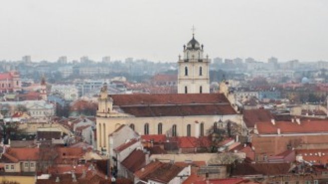 С охлаждането на отношенията с Китай ЦИЕ се обръща към Тайван