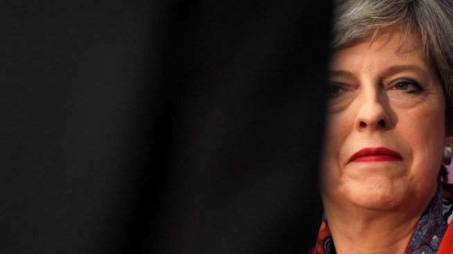Мей омекна по въпроса на правомощията на Европейския съд на Острова след Brexit
