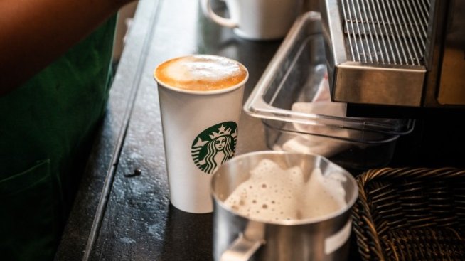 Starbucks увеличава печалбата си по-силно от очакваното
