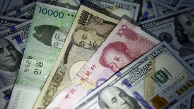 САЩ трябва да избегнат подпалването на валутна война