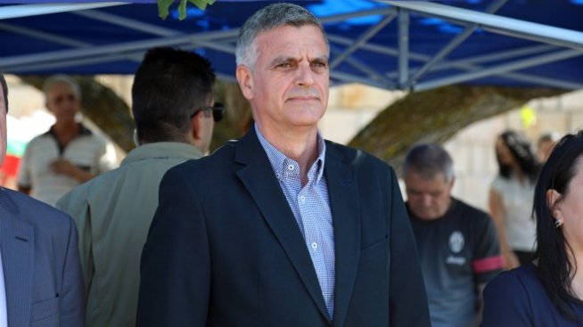 Служебният премиер допуска сегашното правителство да стане редовно