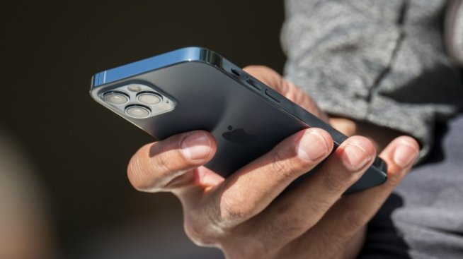 Apple: Новата функция за снимките не е задна врата за данните
