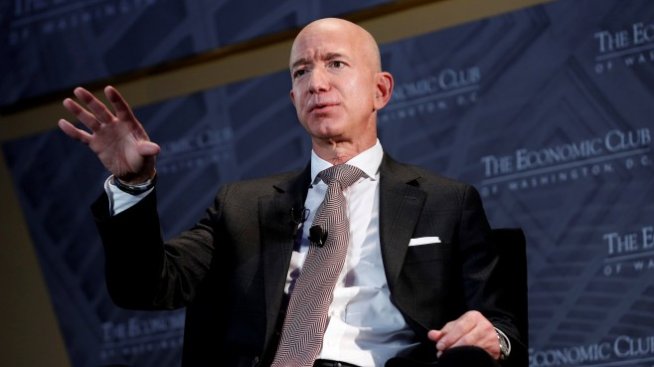 Стоят ли саудитите зад скандала с голата снимка на Безос?