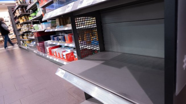 От паста до таблетки йод - паническото пазаруване отново обзе Европа