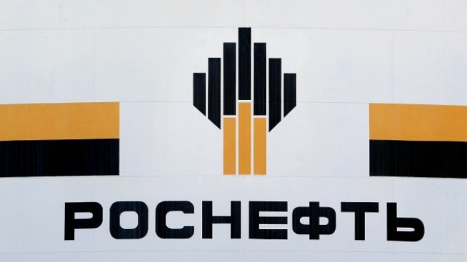 Улюкаев: Русия трябва да опита да приватизира част от Роснефт още тази година