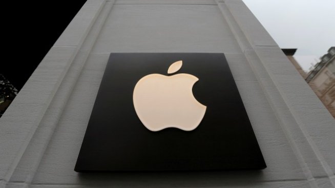 Тинейджърът, който хакна системите на Apple, няма да лежи в затвора
