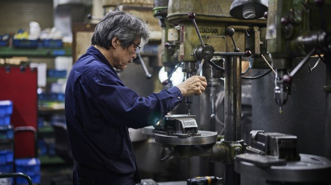 Служителите на големите японски компании извоюваха историческо увеличение на заплатите